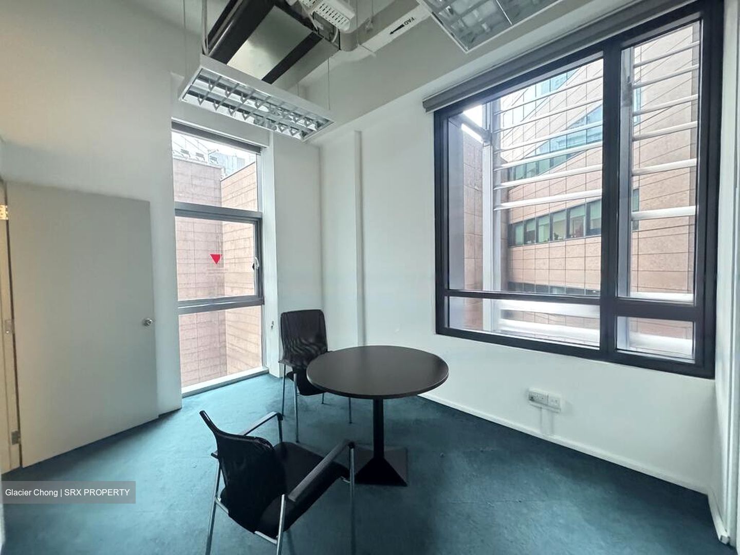 PLUS (D1), Office #462655411